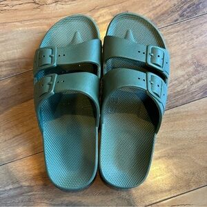 Freedom Moses vegan slides size 36/37 cactus color